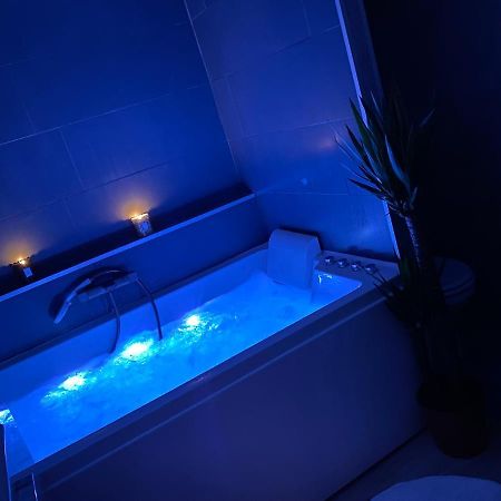 Sublime Appartement Avec Balneo Toulouse Exteriör bild